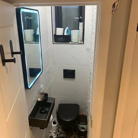 Wake Up With 2 Cats On Your Face Dublín